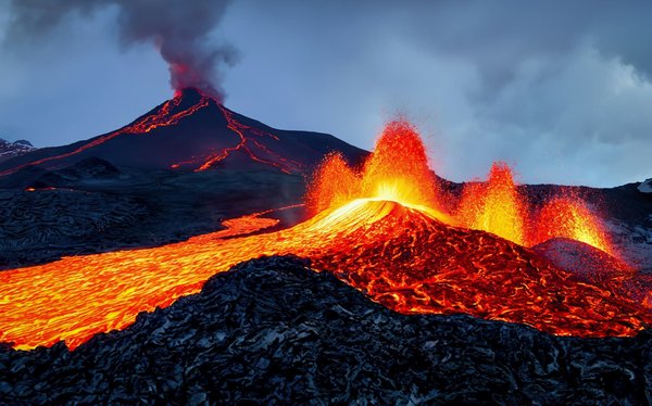 Comment choisir une croisière qui propose des randonnées pour découvrir les montagnes volcaniques en Éthiopie?